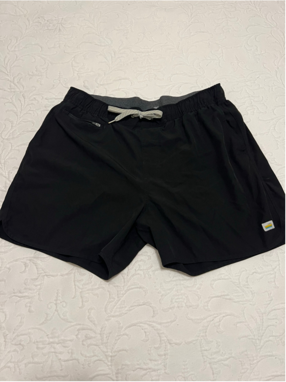 Men's Vuori Banks Athletic 5” Shorts Unlined XL Black